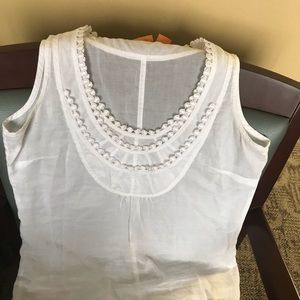 Tory Burch Size 2 adorable white top.
